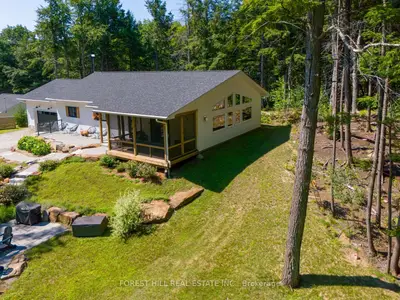 315 North Fox Lake Road, Huntsville, On P1h 2j2
