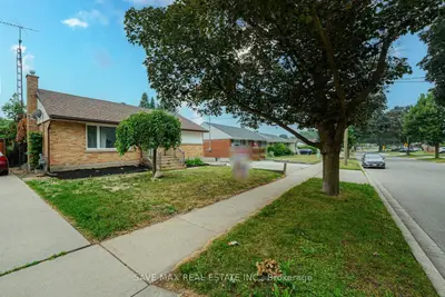 191 Clark Avenue, Kitchener, On N2c 1y1