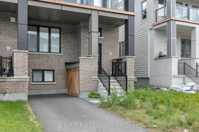 Att/Row/Townhouse in Barrhaven