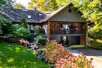 Detached in Port Colborne