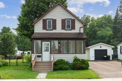 Detached in Perth