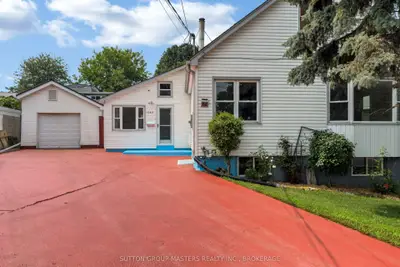 Detached in Kingston