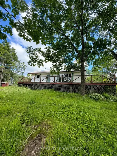 1996 Cross Road, Central Frontenac, On K0h 2b0