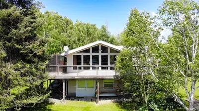 3 Magnet Road, Magnetawan, On P0a 1p0