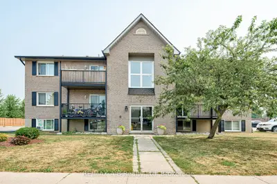 50 Campbell Court 106, Stratford, On N5a 7t6