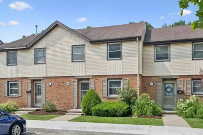 Condo Townhouse in Waterloo
