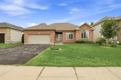 Detached in Stittsville - Munster - Richmond