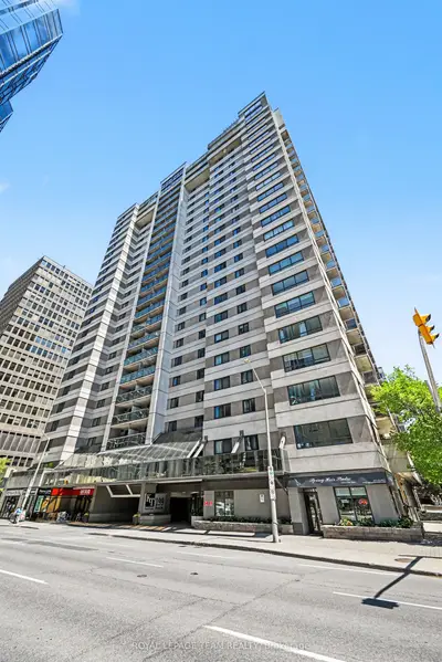 199 Kent Street 404, Ottawa Centre, On K2p 2k8