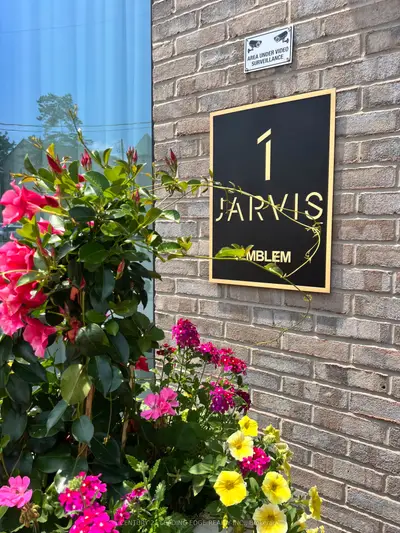 1 Jarvis Street 1510, Hamilton, On L8r 0a8