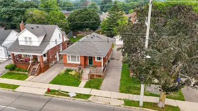 Detached in Hamilton