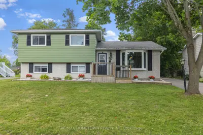 Detached in Brockville