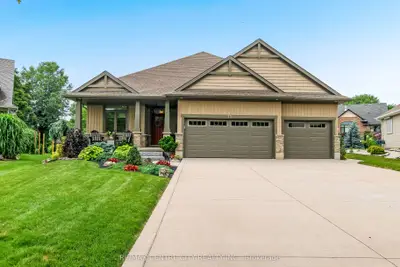 Detached in Central Elgin