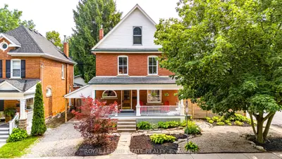 90 Victoria Street, Hamilton, On L9h 2c2