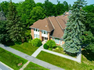 268 Pine Hill Drive, Kanata, On K2m 2b6