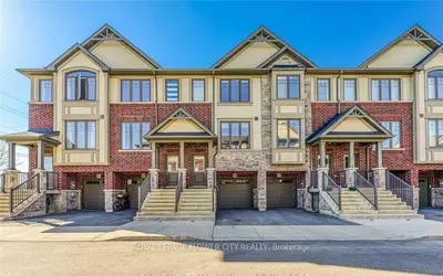 Att/Row/Townhouse in Hamilton