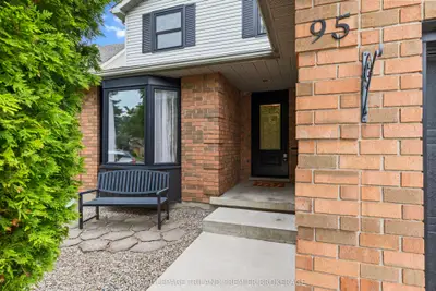95 Gerald Crescent, London South, On N5z 5a4