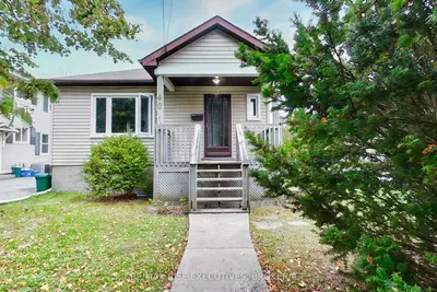 Triplex in Kingston
