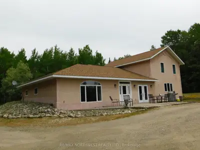 Detached in Dryden