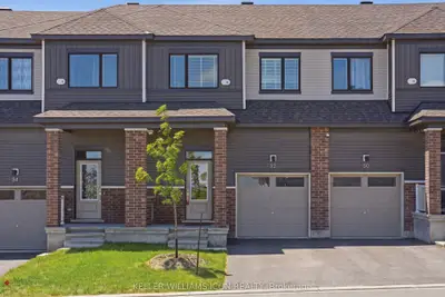 Att/Row/Townhouse in Barrhaven