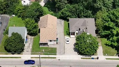 262 Hazel Street, Waterloo, On N2l 3n9
