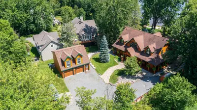 1040 7th Heaven Lane, Bracebridge, On P1l 1x2