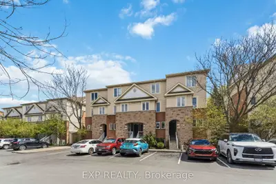 Condo Townhouse in Cyrville - Carson Grove - Pineview