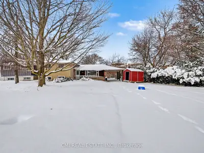 4306 East Avenue, Lincoln, On L3j 0n8