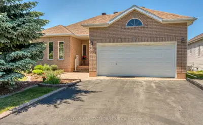 Detached in Perth