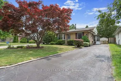 27 Villeneuve Crescent, London East, On N5v 1m7