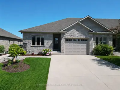 Att/Row/Townhouse in Kincardine