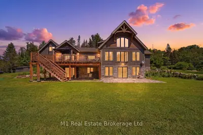 Detached in Powassan