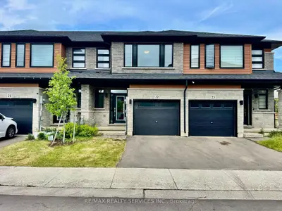 Att/Row/Townhouse in Brantford