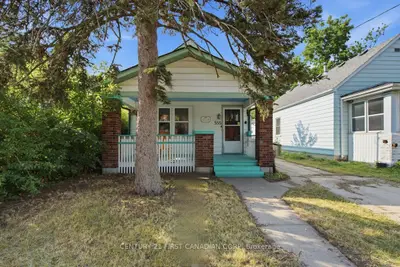 Detached in London East