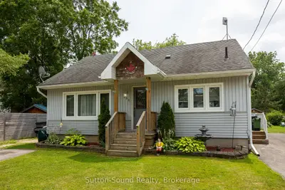Detached in Owen Sound