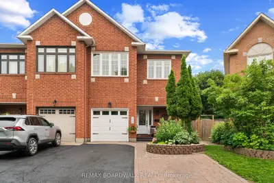 Semi-Detached in Kanata