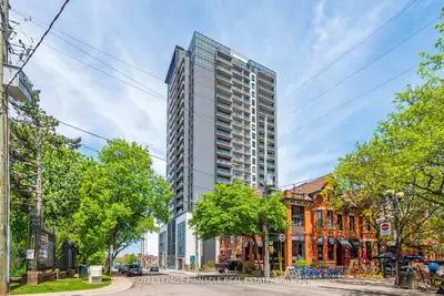Condo Apartment in Hamilton