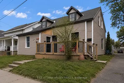 Detached in Pembroke