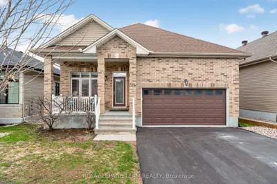 Detached in Kanata