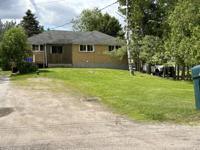 Detached in North Bay