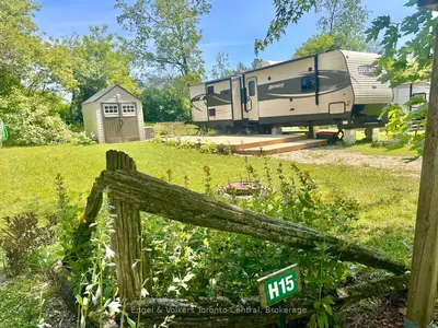 7489 Sideraod 5 E H 15, Wellington North, On N0g 2l0