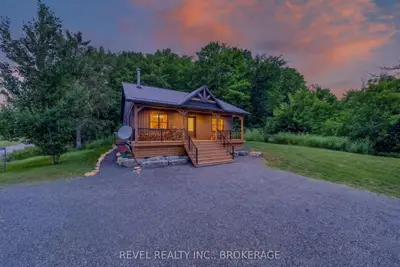 106 Long Point Road, Leeds And The Thousand Islands, On K0e 1n0