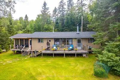 Detached in Kenora Remote Area