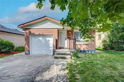 Detached in Guelph
