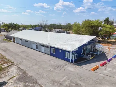 8262 County Rd. 2 Highway, Greater Napanee, On K7k 3k6
