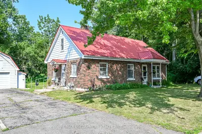 Detached in Brantford