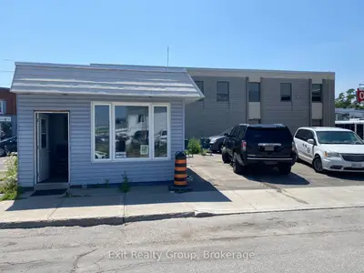 36 Murphy Street, Quinte West, On K8v 4s7
