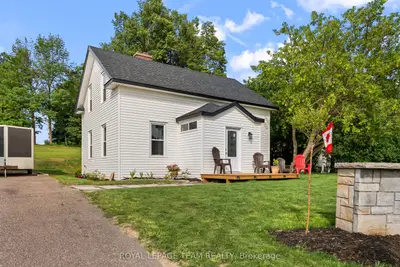Detached in Whitewater Region