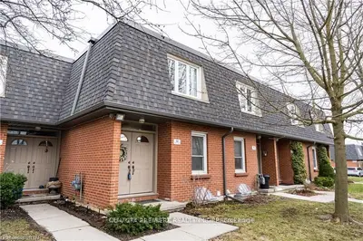 44 Homestead Crescent 60, London North, On N6g 2e4