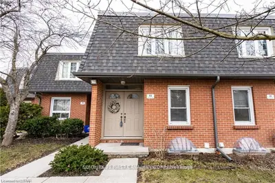 44 Homestead Crescent 60, London North, On N6g 2e4