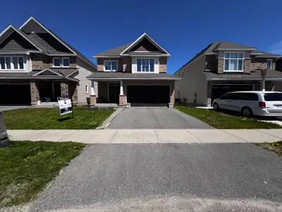 1098 Woodhaven Drive, Kingston, On K7p 0r7
